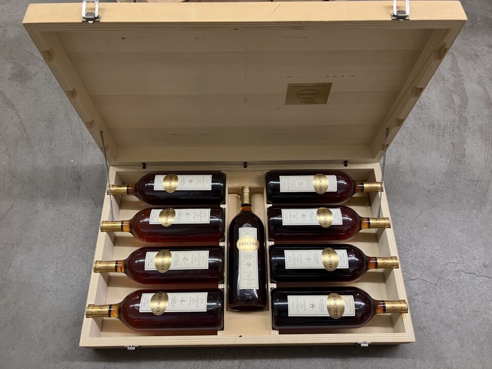 Komplette Kollektion 2001, 9 Magnum OHK – Bild 3